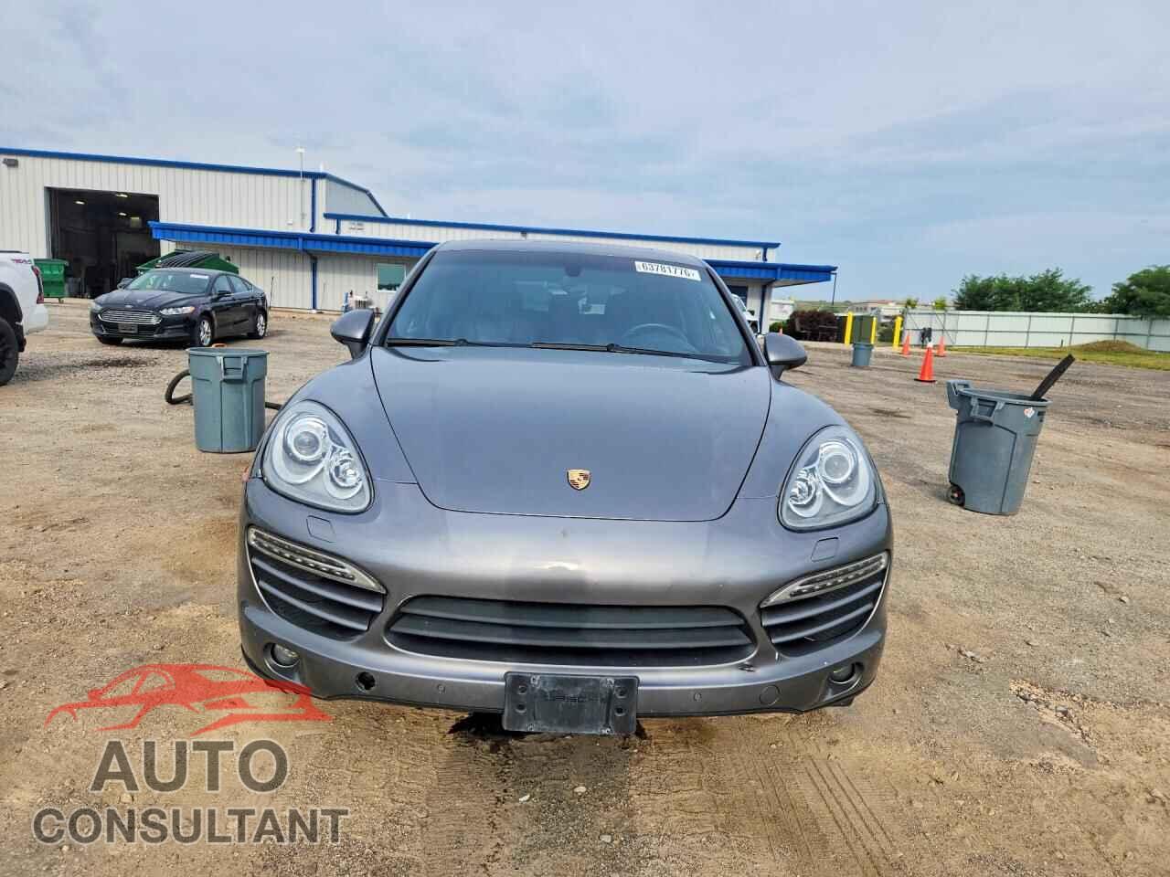 PORSCHE CAYENNE 2012 - WP1AA2A22CLA10804