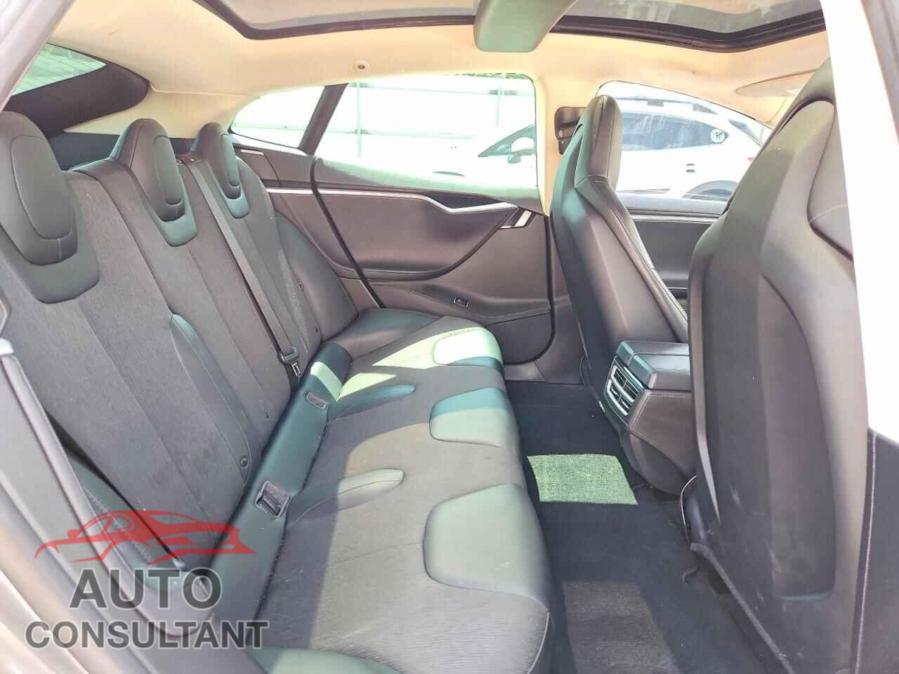 TESLA MODEL S 2013 - 5YJSA1AC9DFP11174