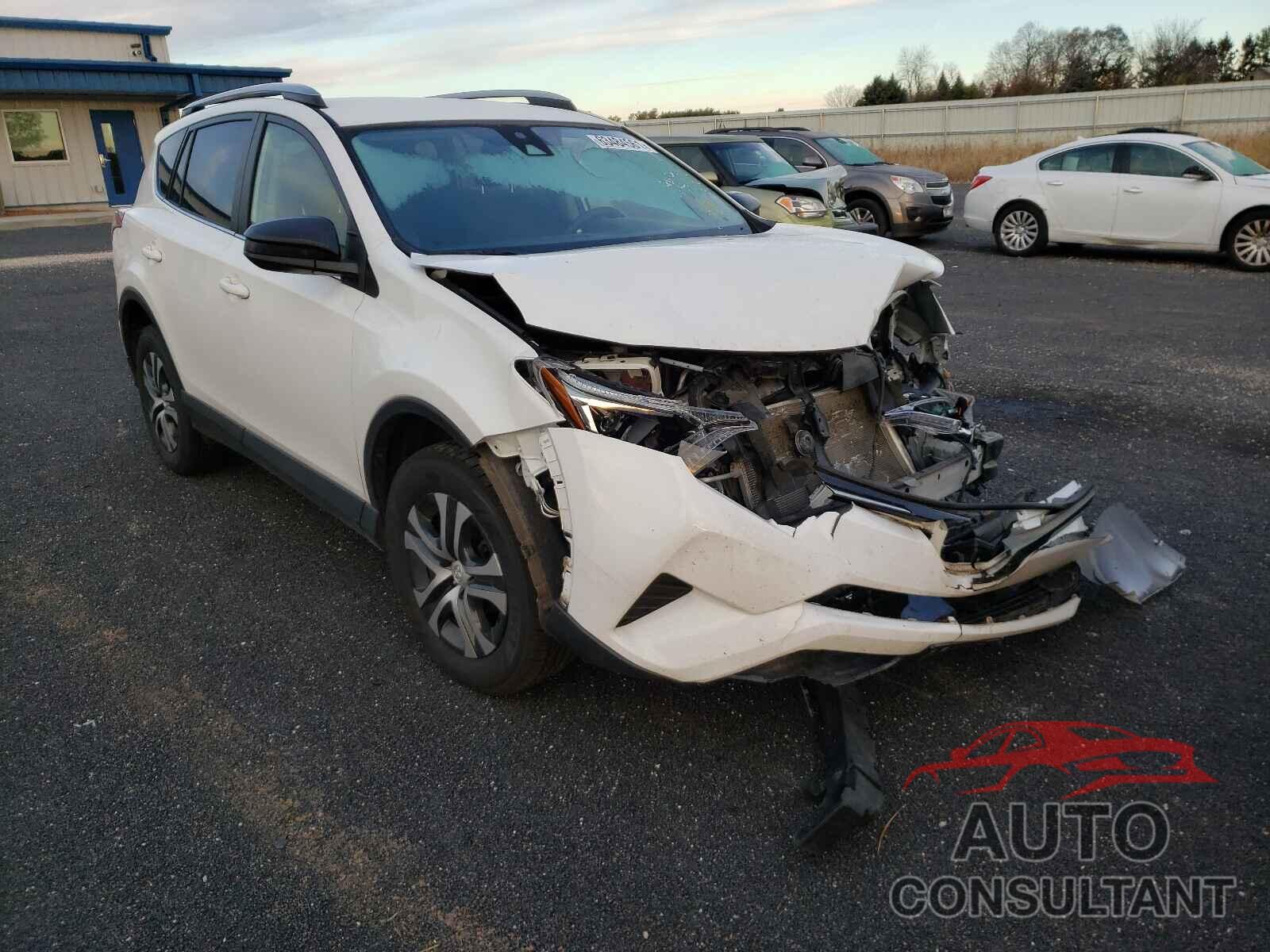 TOYOTA RAV4 2017 - JTMBFREV4HJ159142