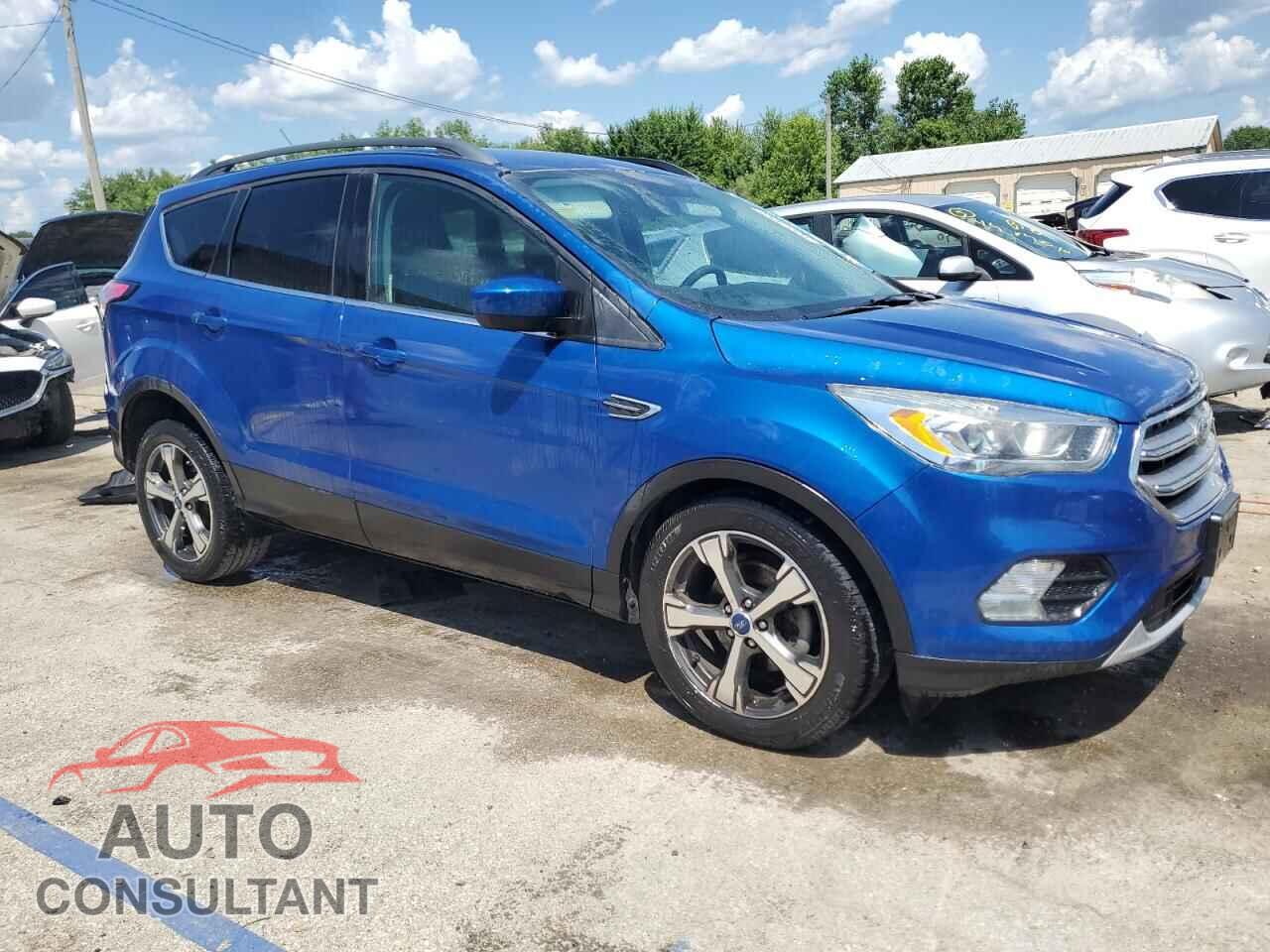 FORD ESCAPE 2017 - 1FMCU0GD4HUE52303