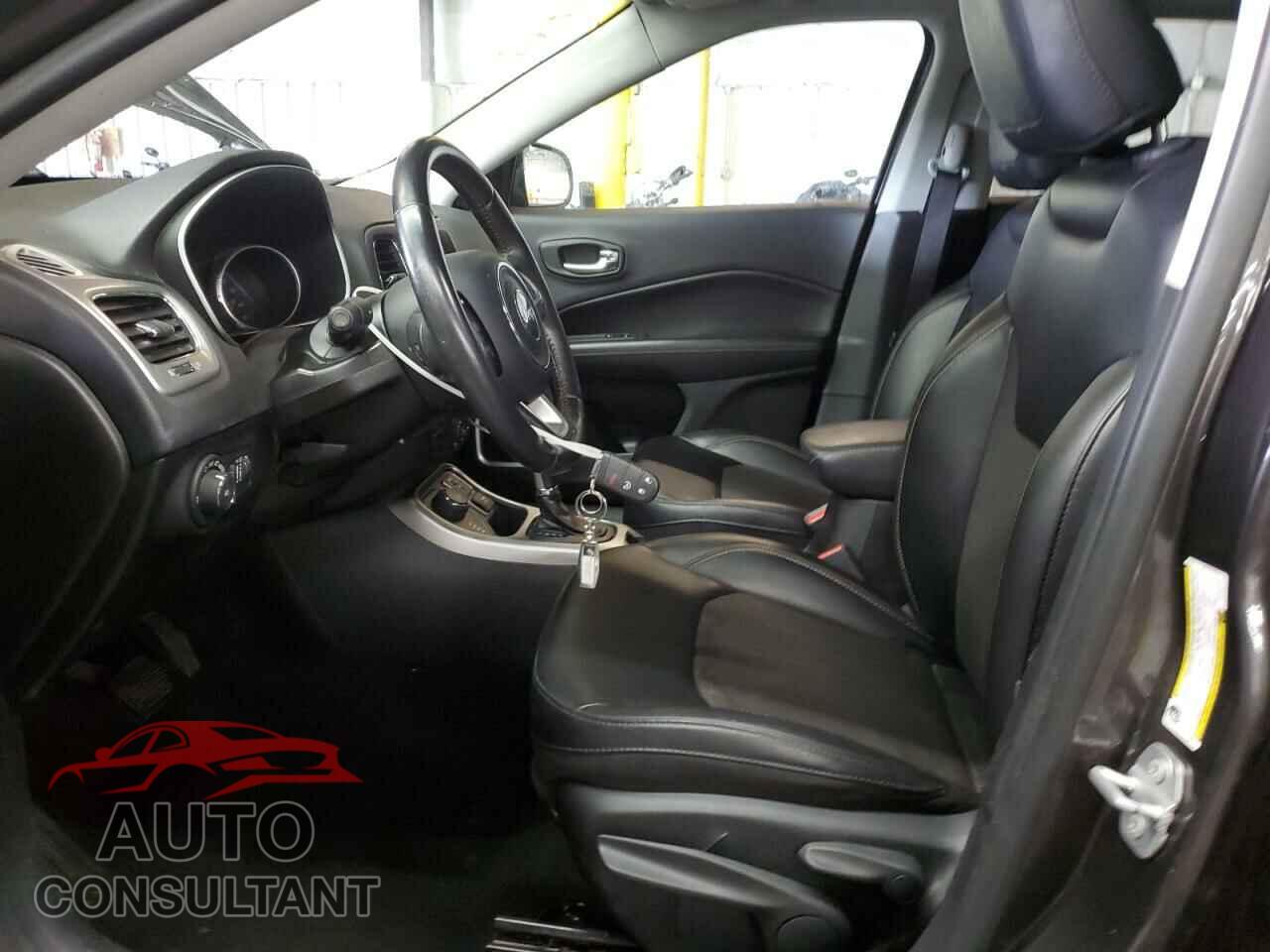 JEEP COMPASS 2019 - 3C4NJDBB0KT807410