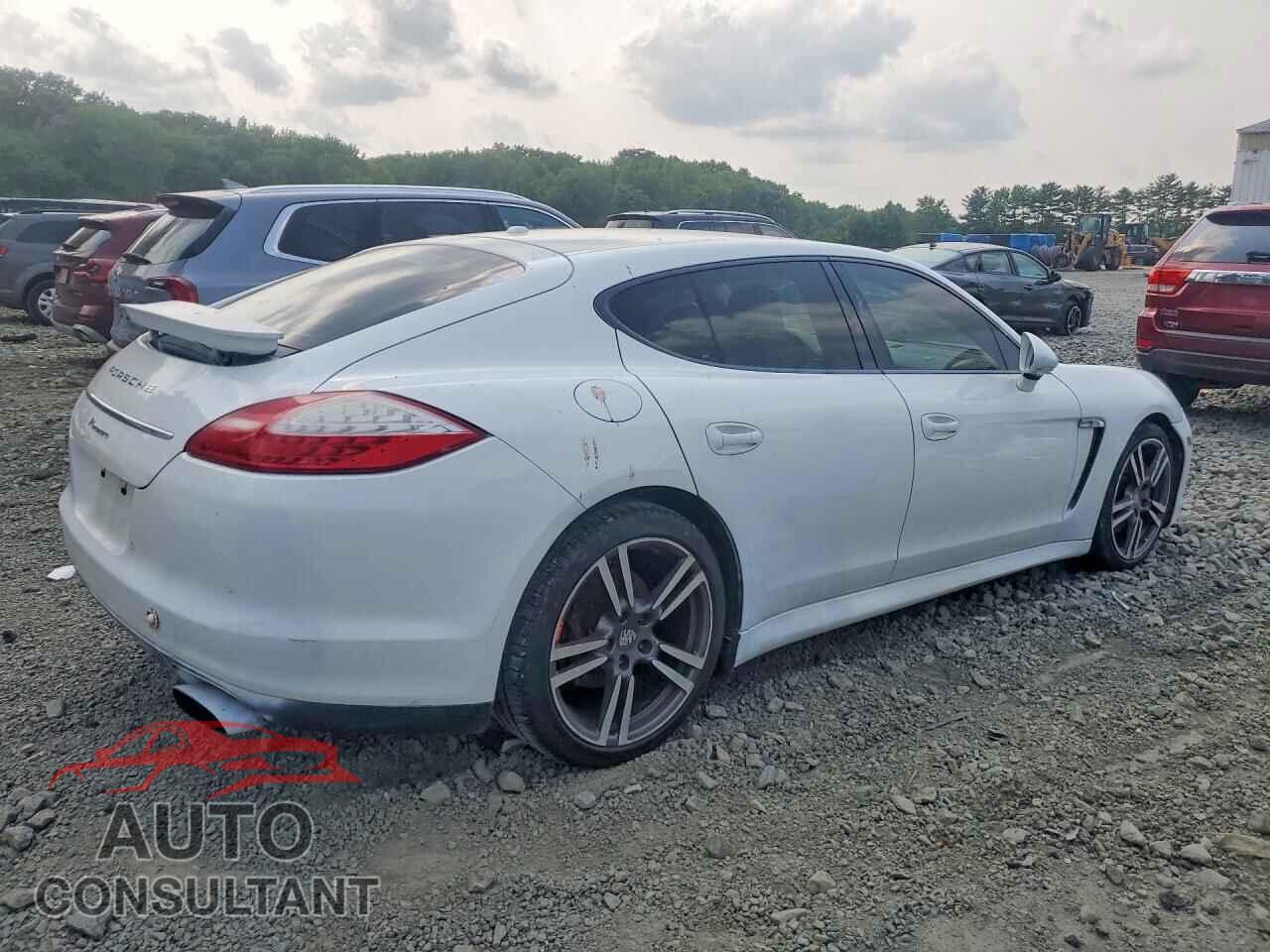 PORSCHE PANAMERA 2011 - WP0AA2A73BL013898