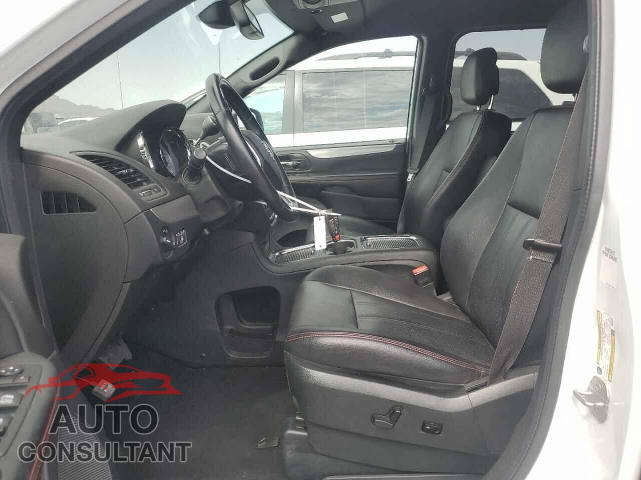 DODGE CARAVAN 2018 - 2C4RDGEG6JR283330