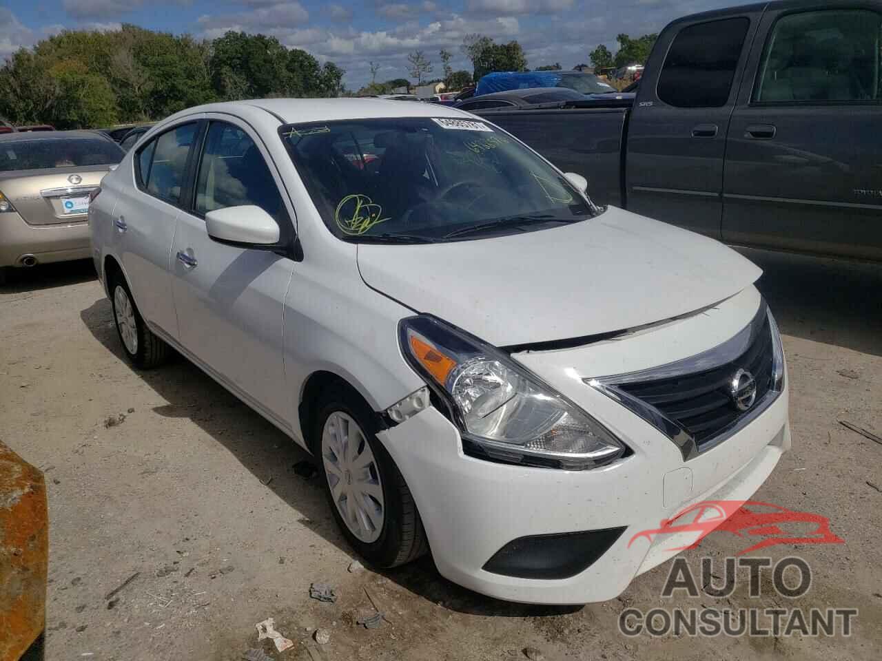 NISSAN VERSA 2019 - 3N1CN7AP6KL876390