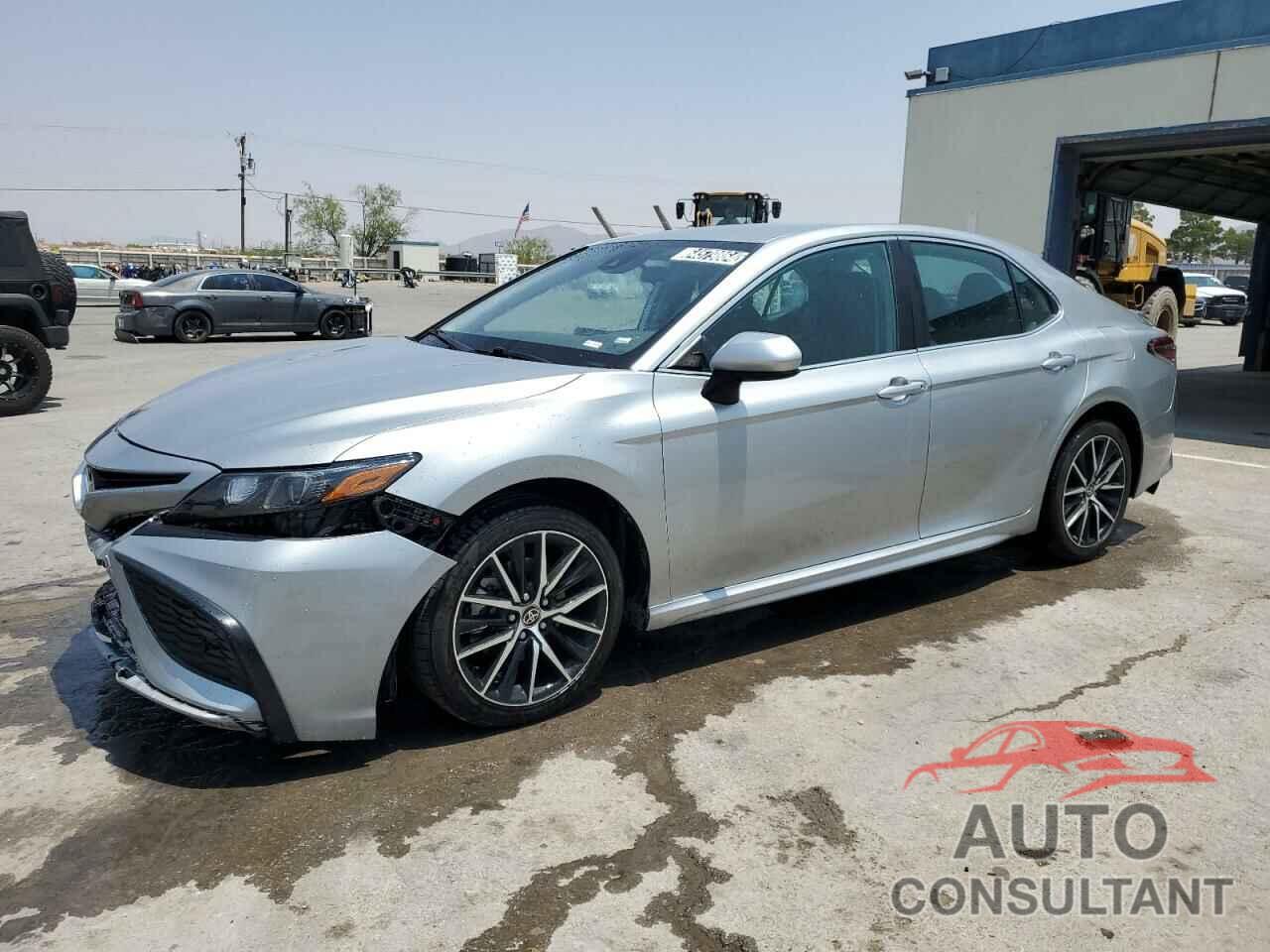 TOYOTA CAMRY 2021 - 4T1G11AK4MU464906