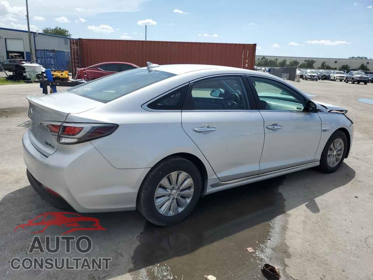 HYUNDAI SONATA 2017 - KMHE24L14HA043561