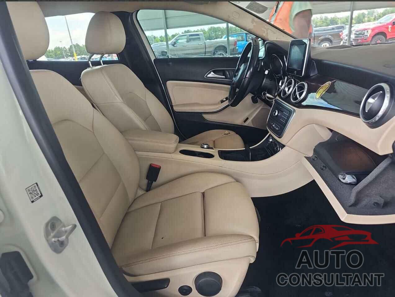 MERCEDES-BENZ GLA-CLASS 2016 - WDCTG4EB1GJ212348
