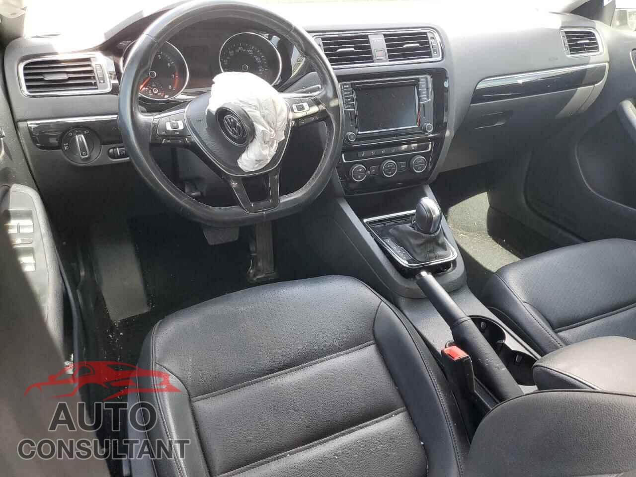 VOLKSWAGEN JETTA 2017 - 3VWL17AJ2HM374836