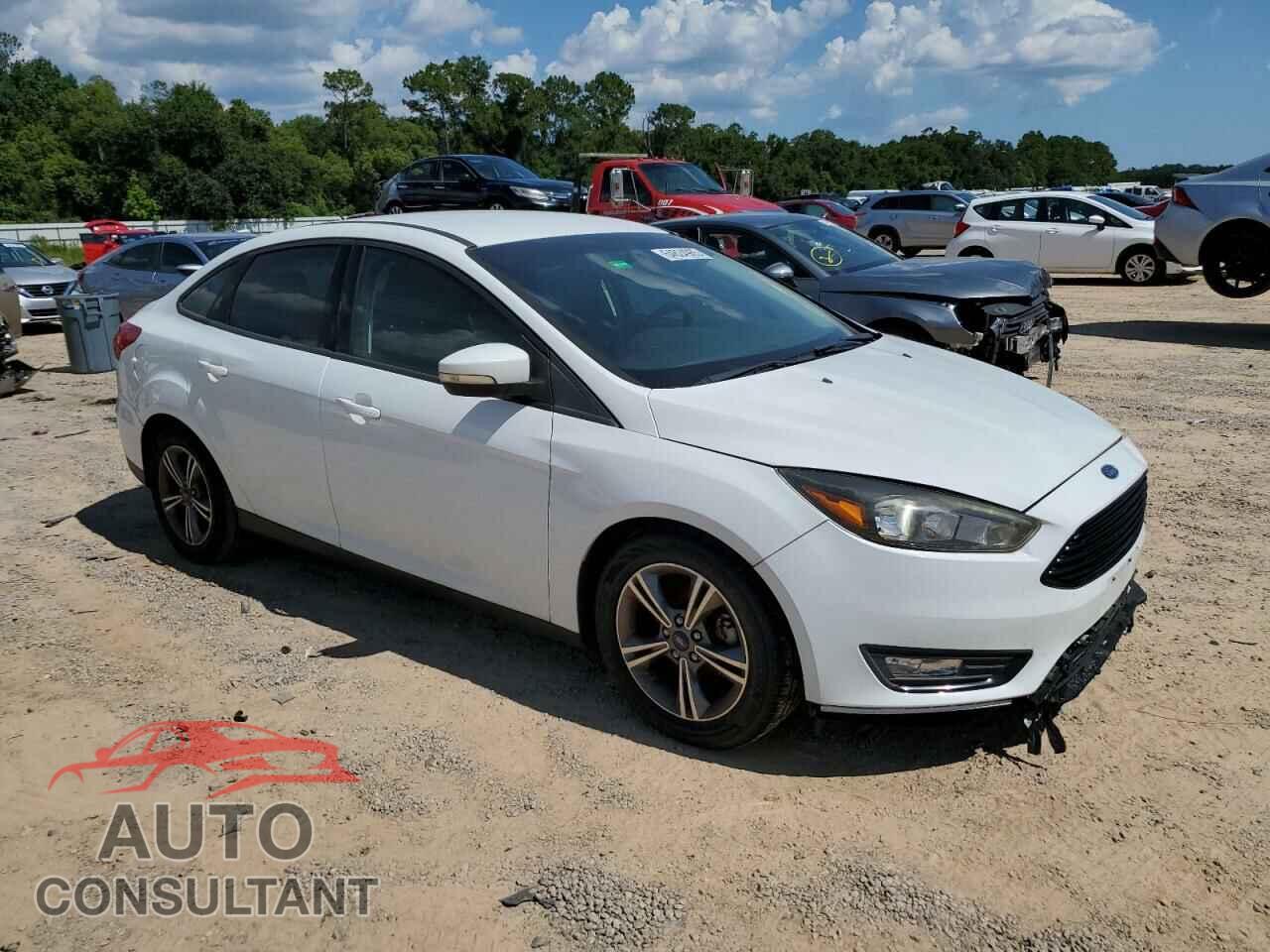 FORD FOCUS 2017 - 1FADP3FE9HL348123