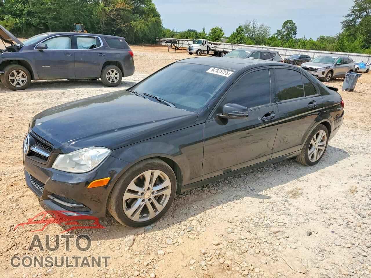 MERCEDES-BENZ C-CLASS 2013 - WDDGF8AB2DR292141
