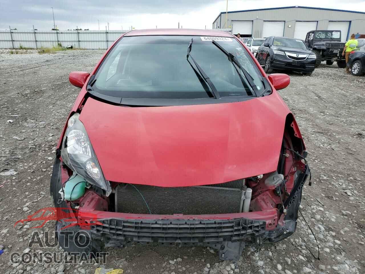 HONDA FIT 2013 - JHMGE8H51DC073895
