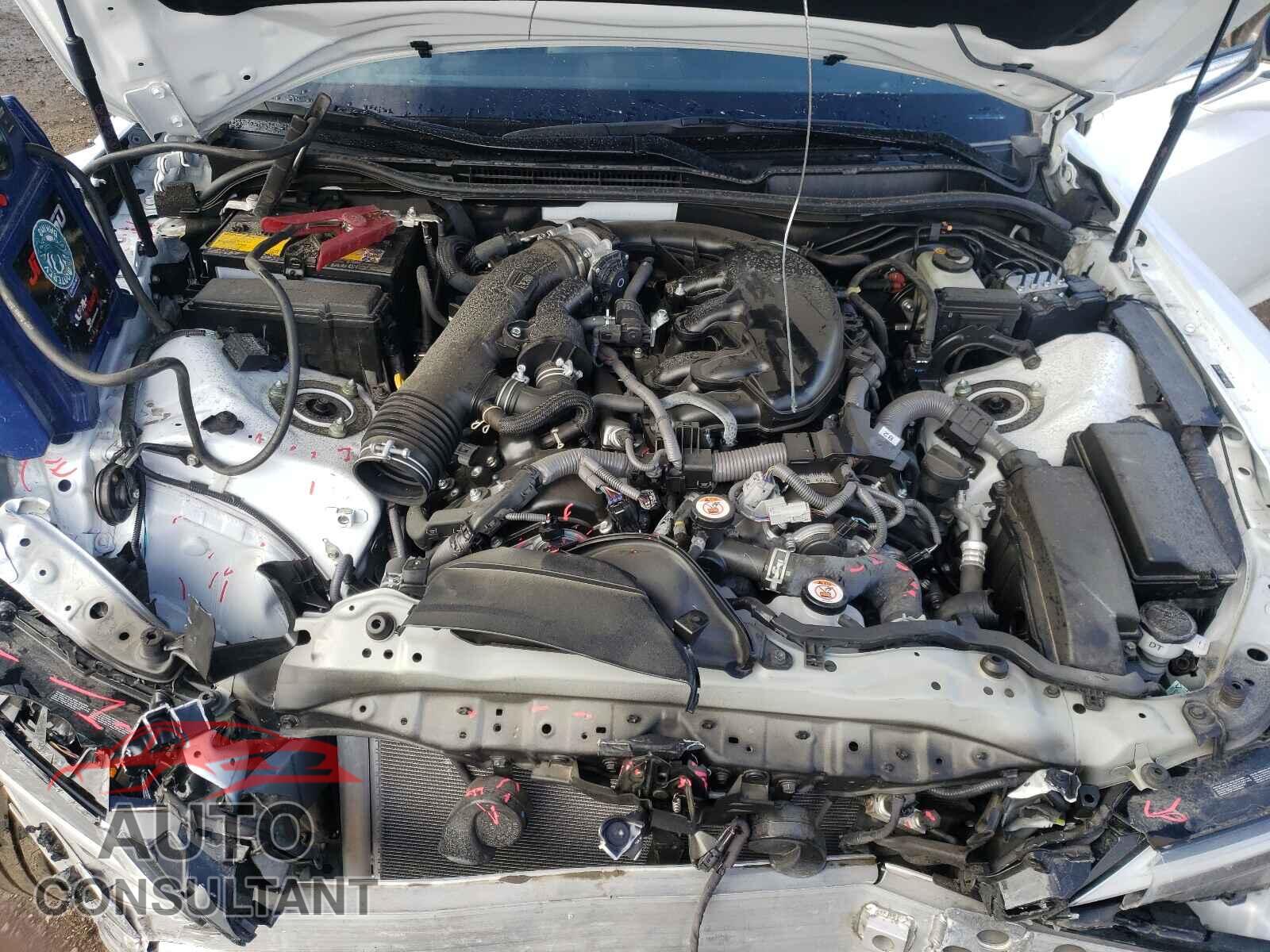 LEXUS IS 2021 - JTHGZ1B29M5043302