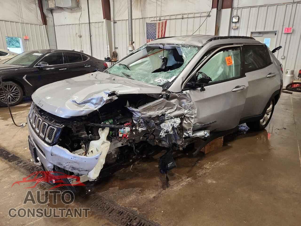 JEEP COMPASS 2018 - 3C4NJDBB0JT239707