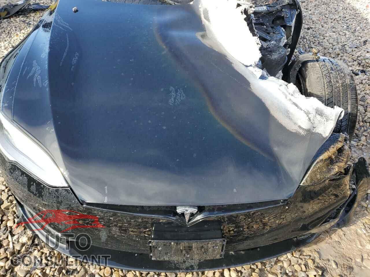 TESLA MODEL S 2021 - 5YJSA1E58MF443570
