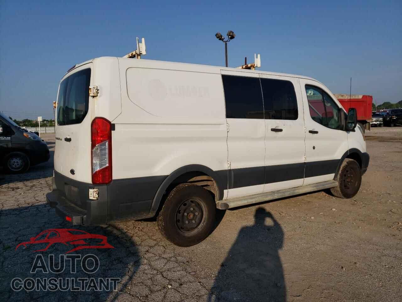 FORD TRANSIT 2015 - 1FTNR1ZM8FKB20102