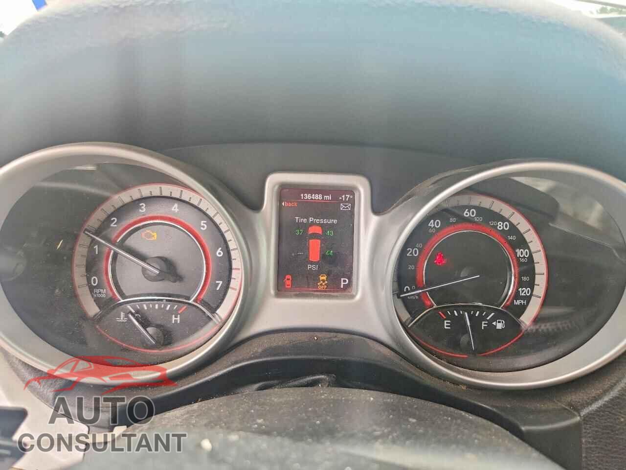 DODGE JOURNEY 2013 - 3C4PDCBBXDT723060