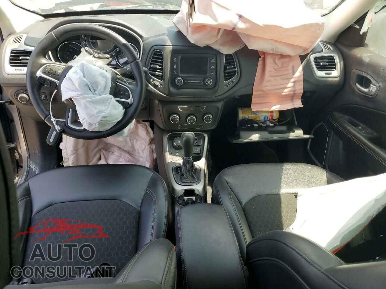 JEEP COMPASS 2017 - 3C4NJDBB6HT624246