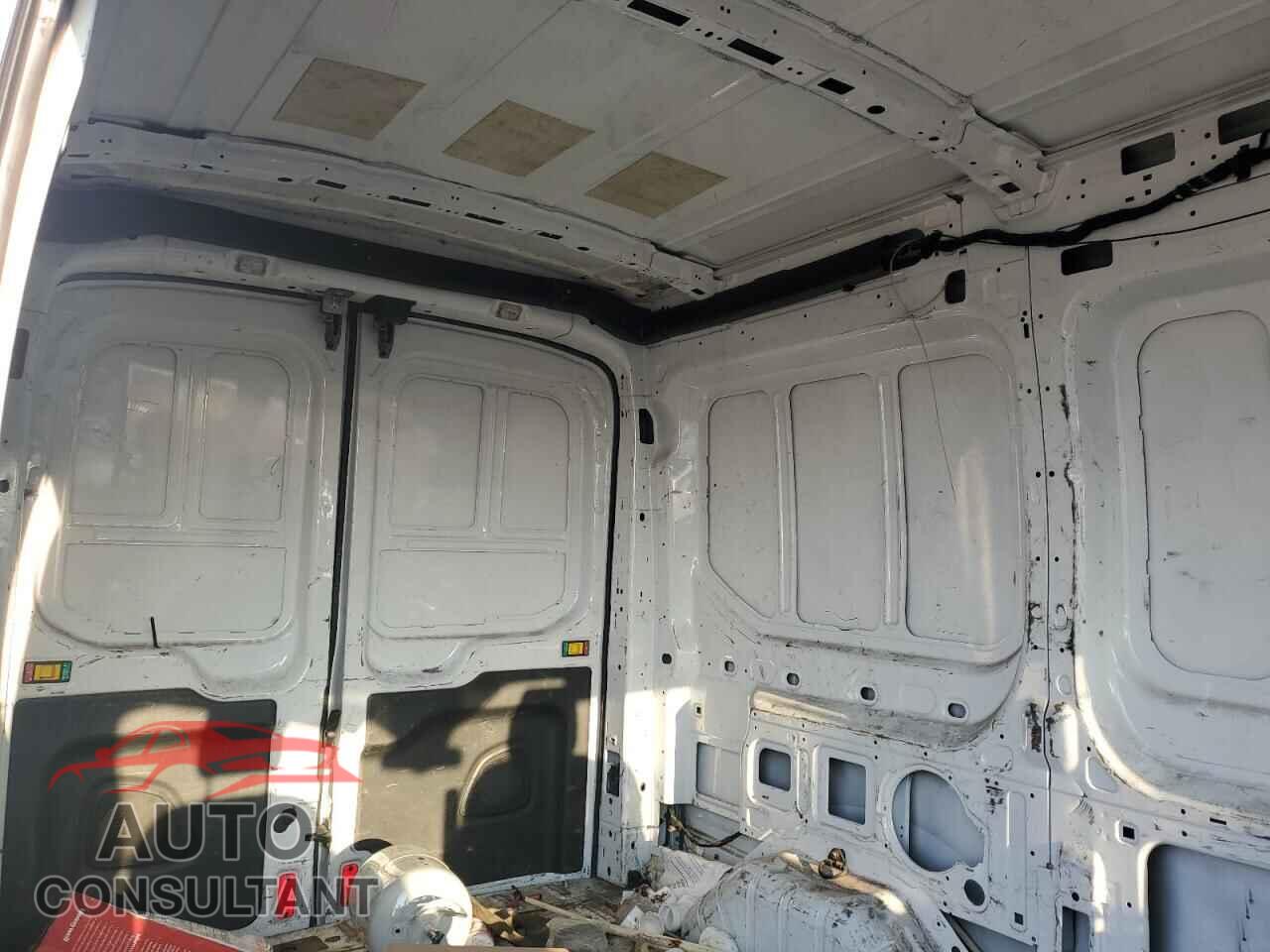 FORD TRANSIT 2017 - 1FTYR1CM6HKB30961