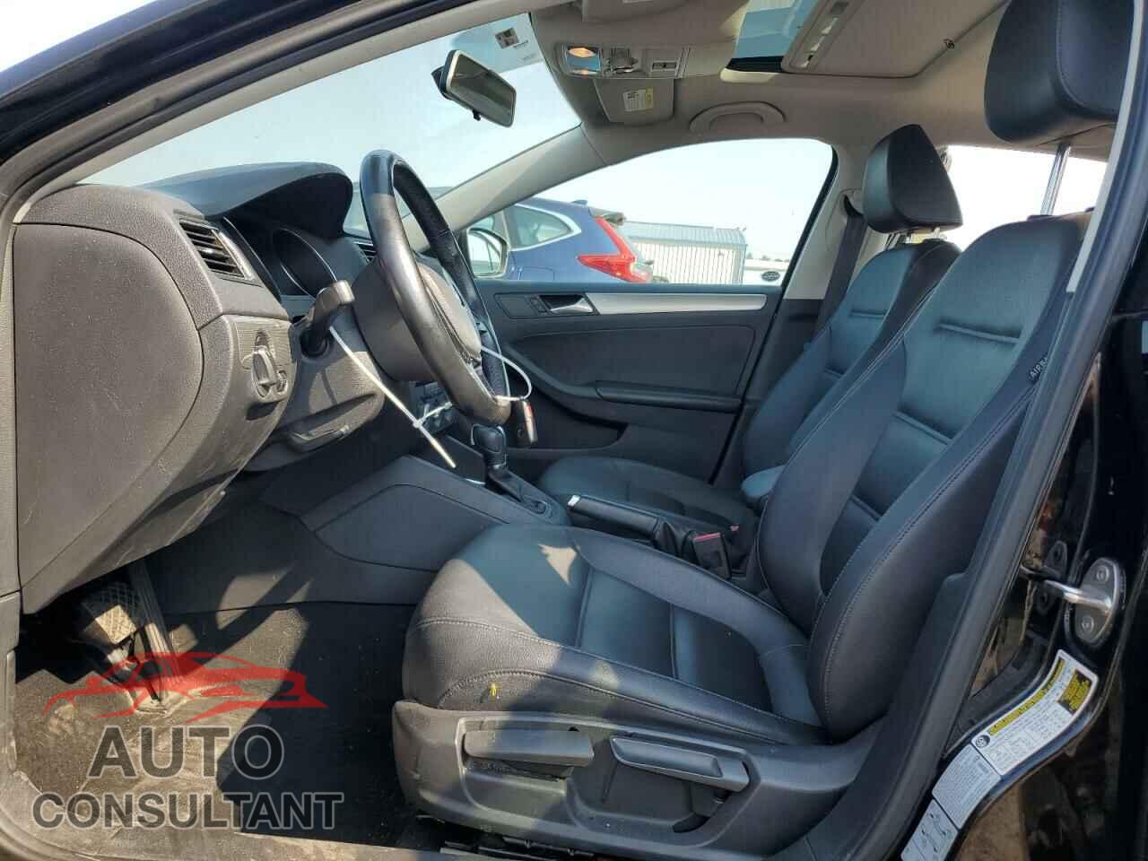VOLKSWAGEN JETTA 2017 - 3VWDB7AJ2HM237767