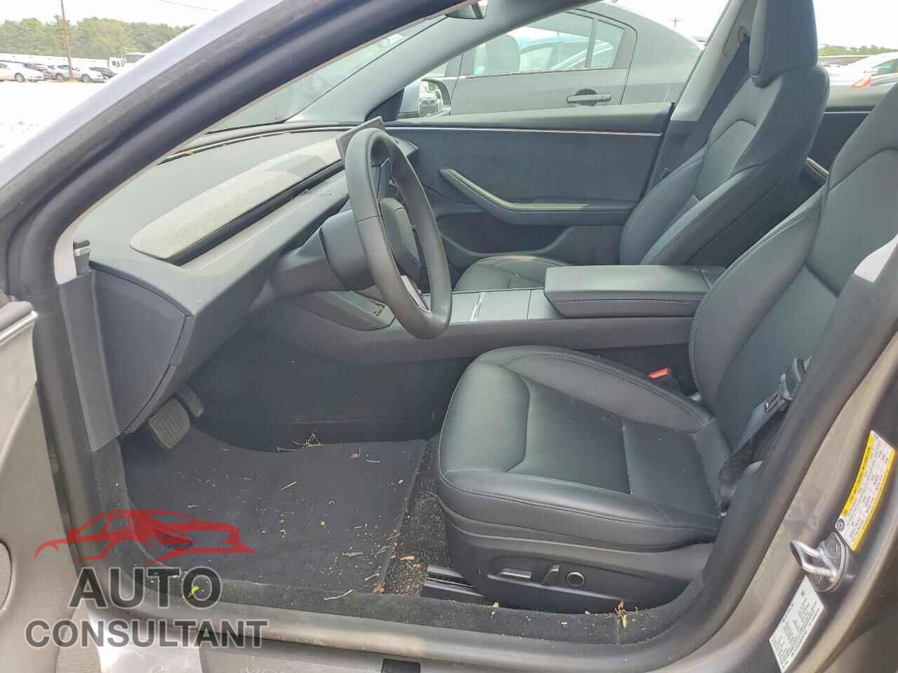 TESLA MODEL 3 2025 - 5YJ3E1EB0SF927602