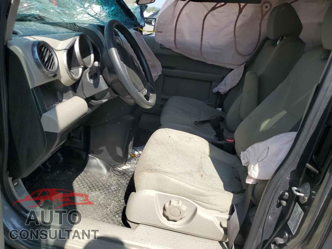 HONDA ELEMENT 2011 - 5J6YH2H70BL004974