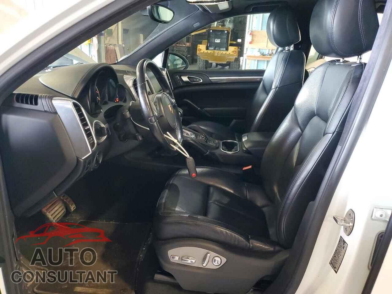 PORSCHE CAYENNE 2013 - WP1AC2A25DLA92328