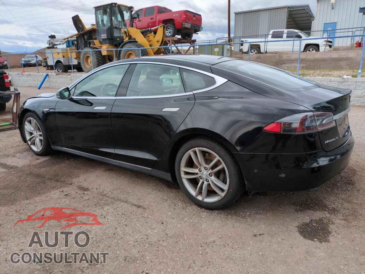 TESLA MODEL S 2015 - 5YJSA1H25FF084019