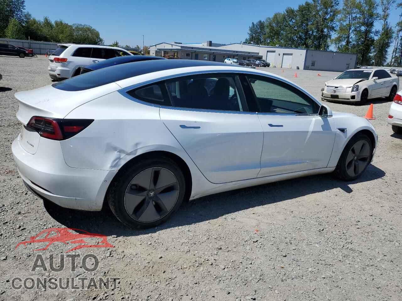 TESLA MODEL 3 2018 - 5YJ3E1EB9JF085406