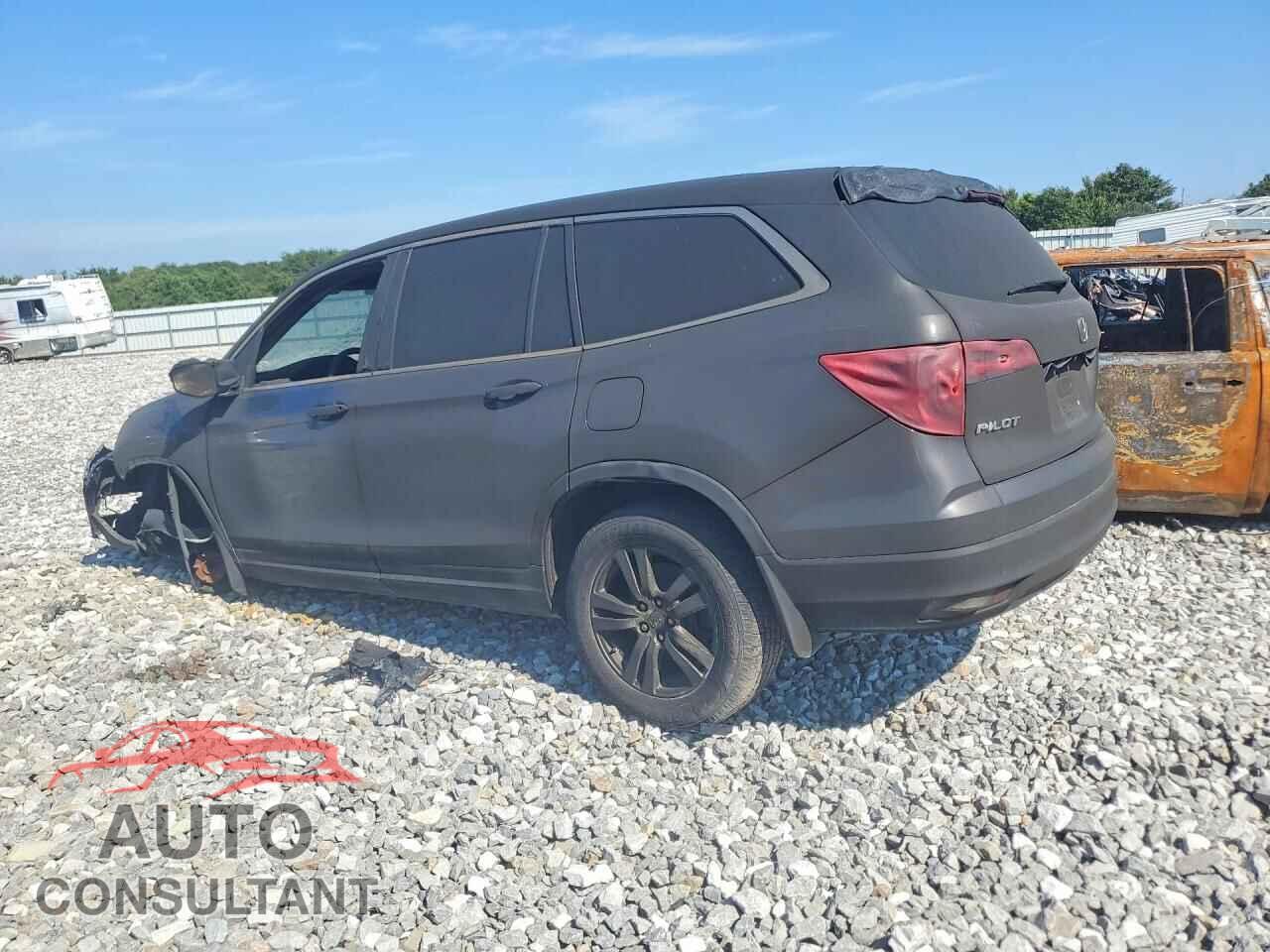 HONDA PILOT 2018 - 5FNYF6H18JB024924