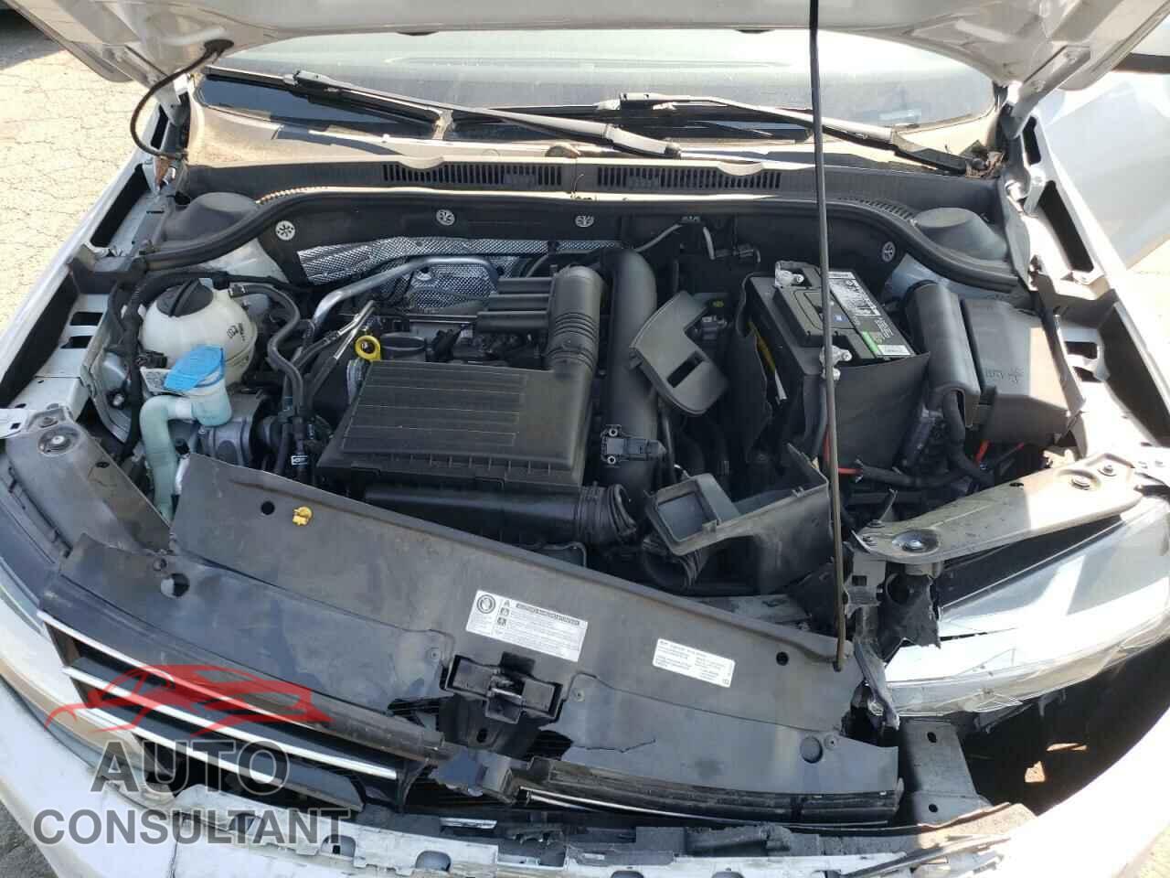 VOLKSWAGEN JETTA 2017 - 3VW2B7AJ9HM259689