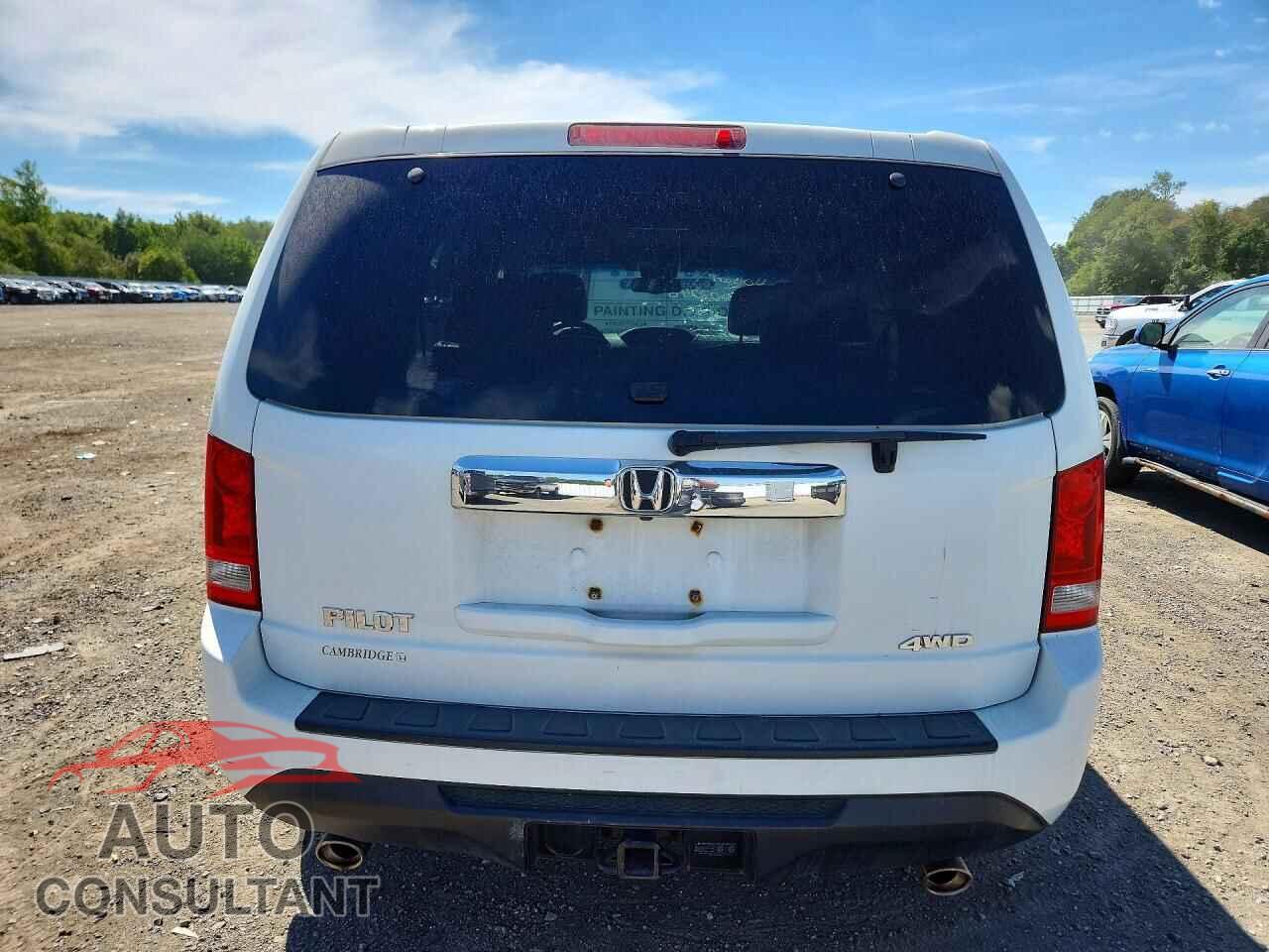 HONDA PILOT 2013 - 5FNYF4H51DB007619