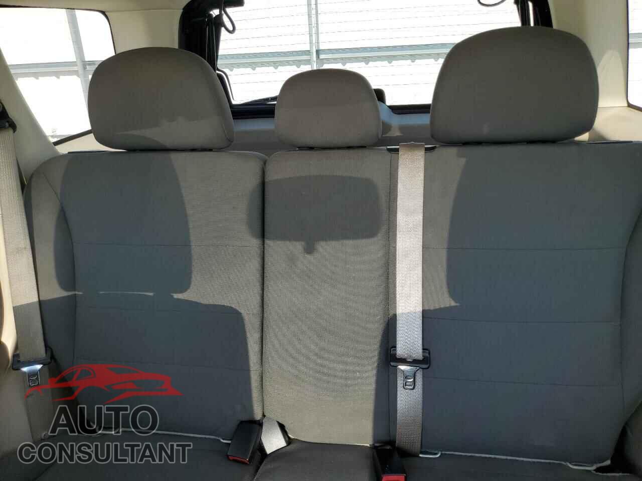 FORD ESCAPE 2010 - 1FMCU0C79AKB18754