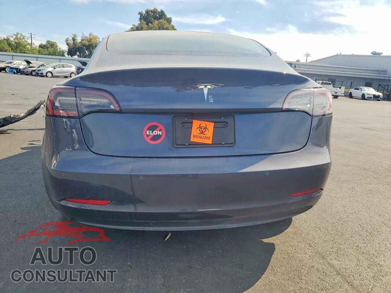 TESLA MODEL 3 2022 - 5YJ3E1EA3NF351709