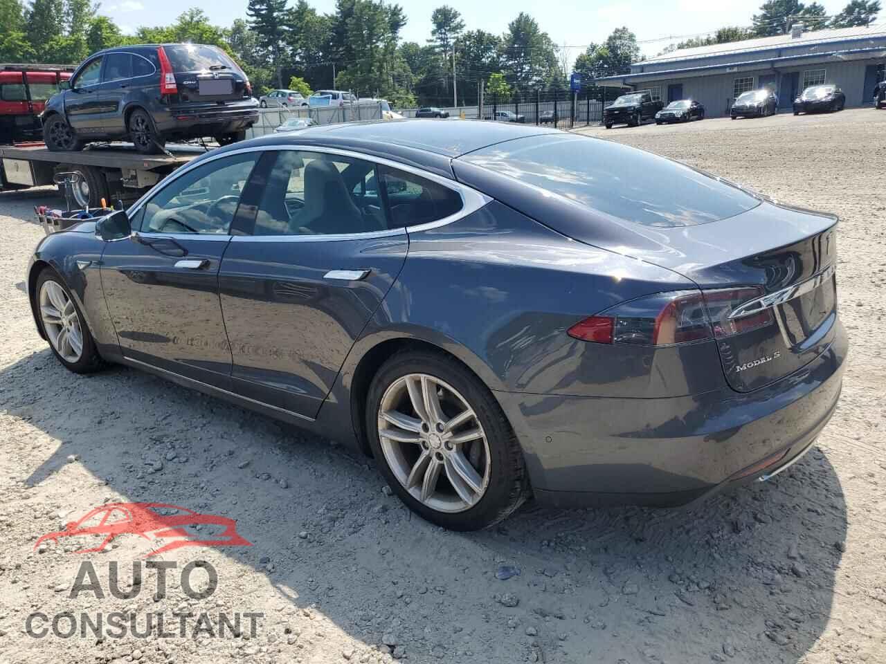 TESLA MODEL S 2015 - 5YJSA1E28FF109323