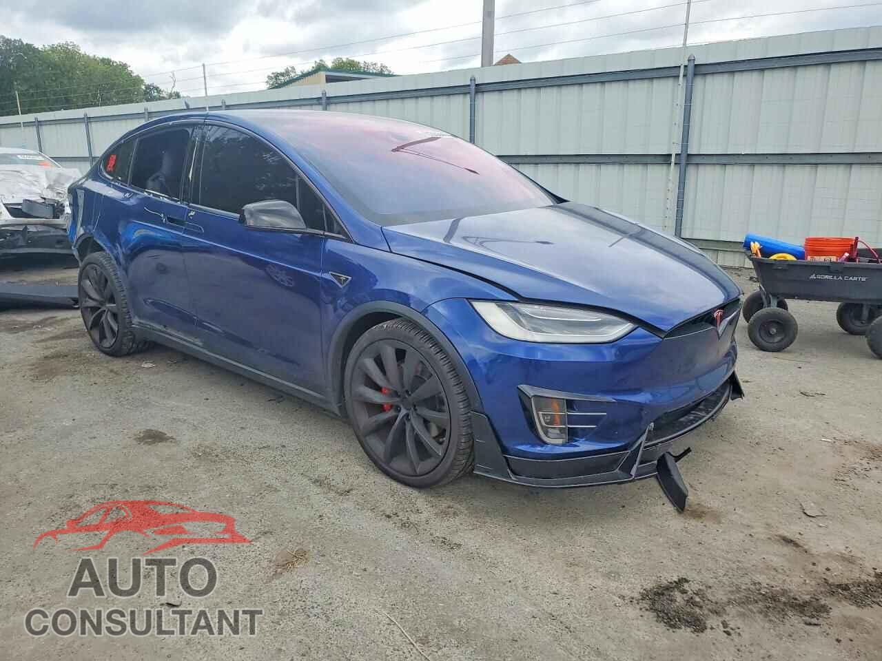 TESLA MODEL X 2016 - 5YJXCAE40GF019697