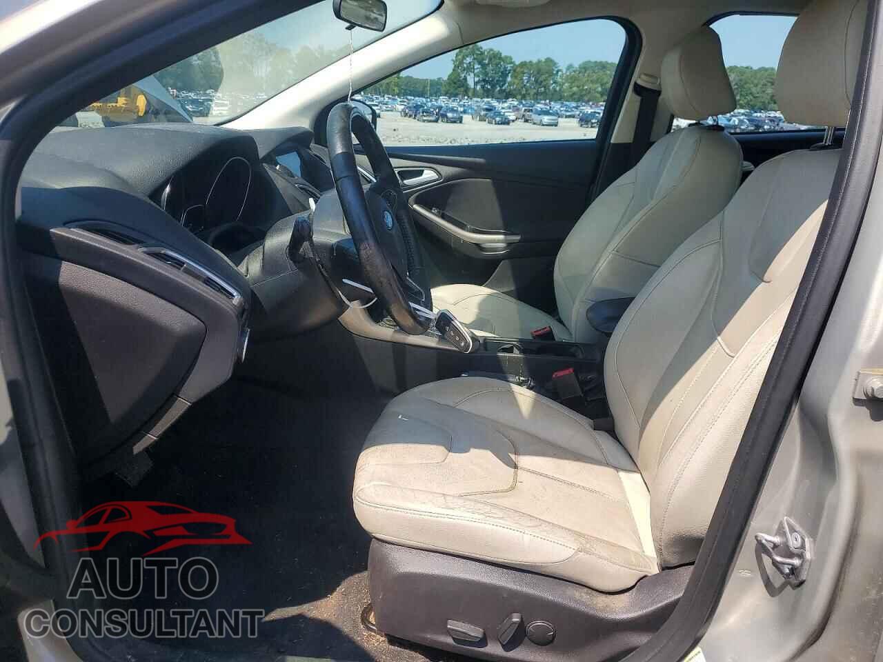 FORD FOCUS 2016 - 1FADP3N22GL321044