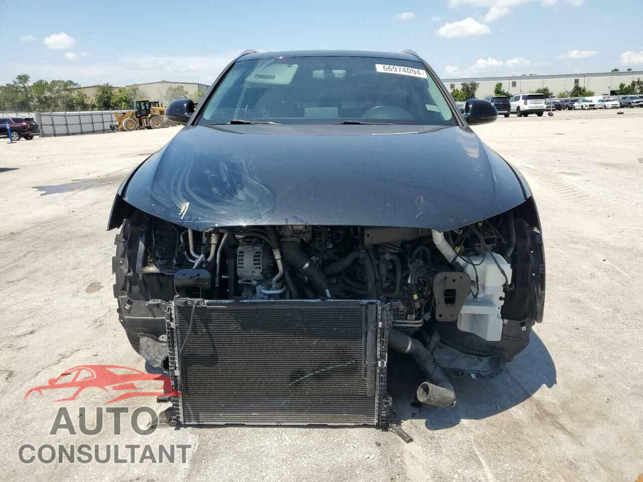 AUDI Q3 2016 - WA1BFCFS0GR000968