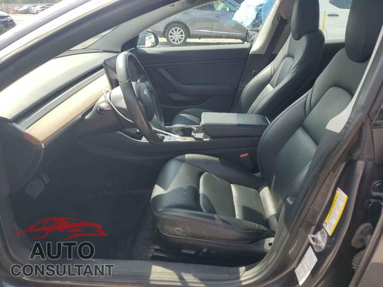 TESLA MODEL 3 2019 - 5YJ3E1EB6KF209763