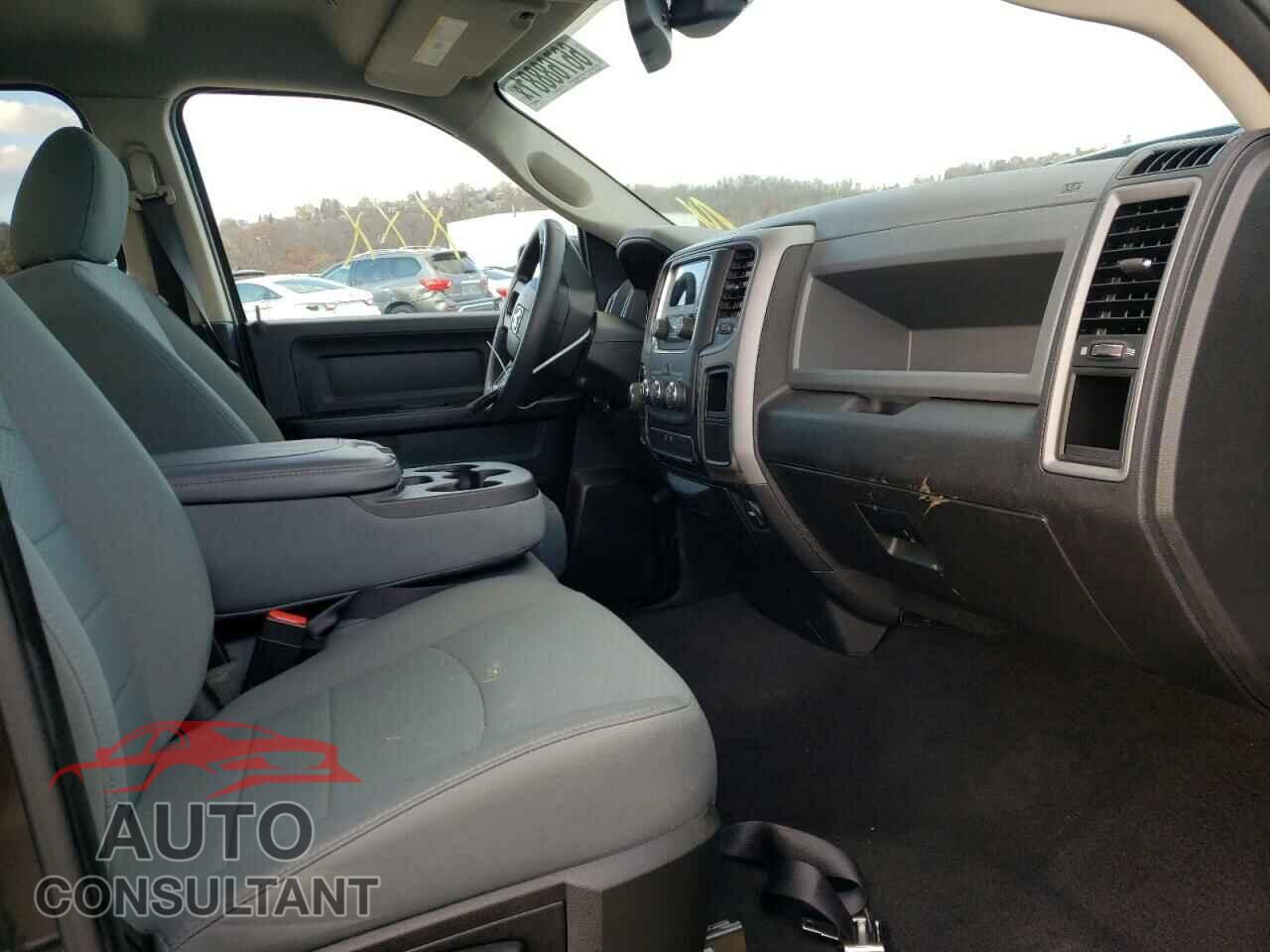DODGE RAM 2018 - 1C6RR7FT8JS135960