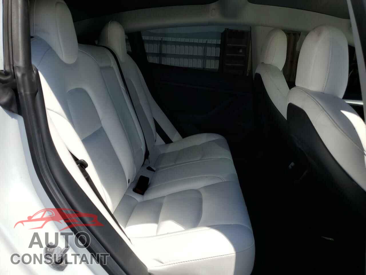 TESLA MODEL 3 2021 - 5YJ3E1EA2MF070659
