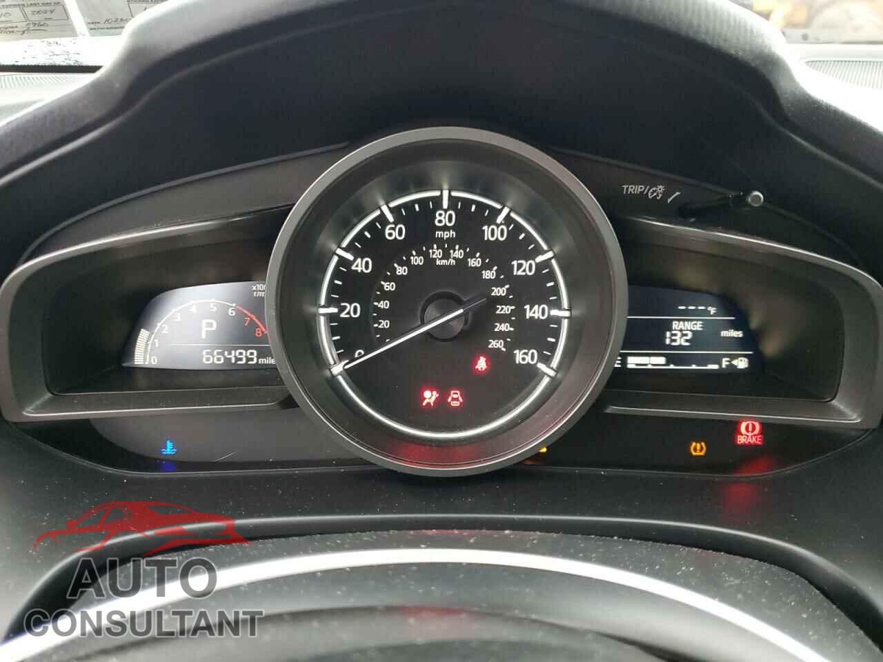 MAZDA 3 2018 - 3MZBN1V37JM242542