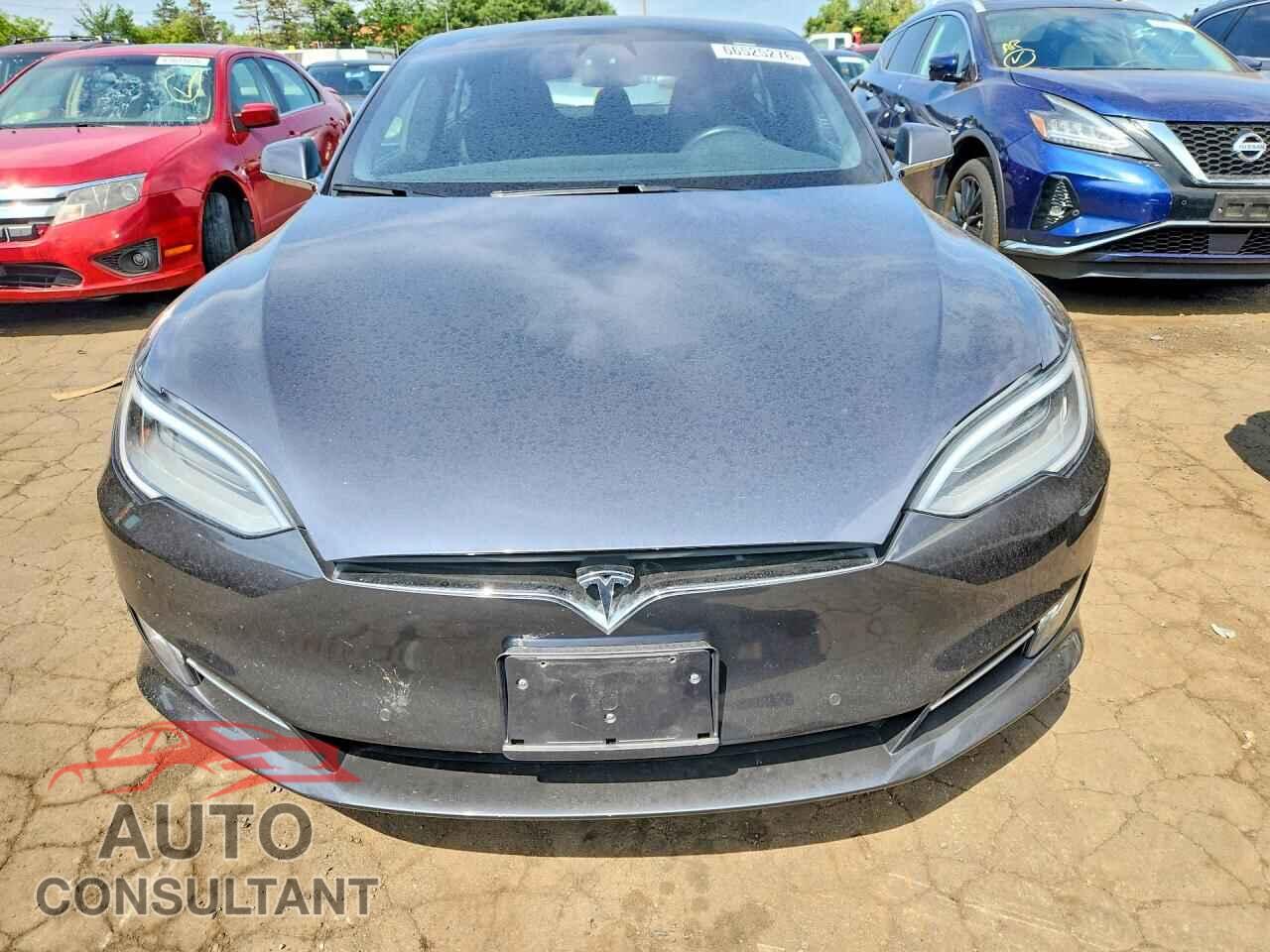 TESLA MODEL S 2021 - 5YJSA1E24MF426738