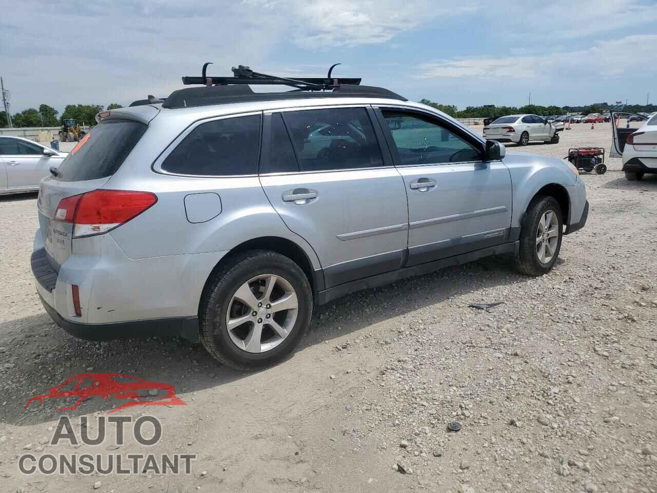 SUBARU OUTBACK 2013 - 4S4BRBKC4D3207752