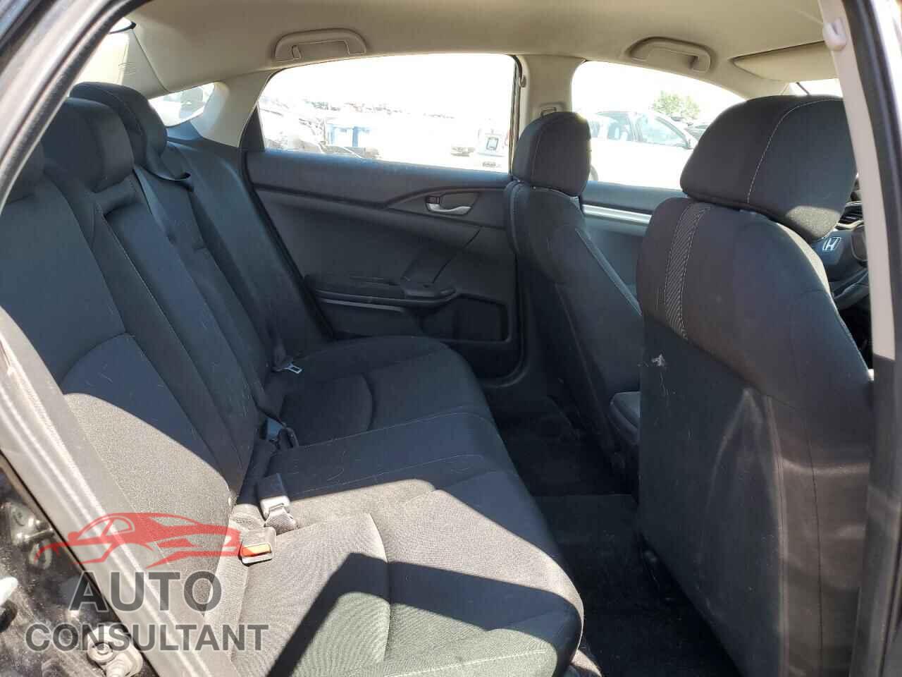 HONDA CIVIC 2017 - 2HGFC2F60HH031010