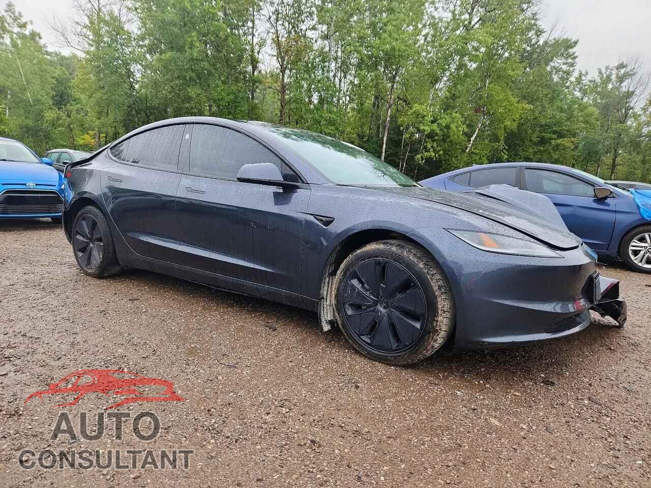 TESLA MODEL 3 2024 - LRW3E7FA9RC201069