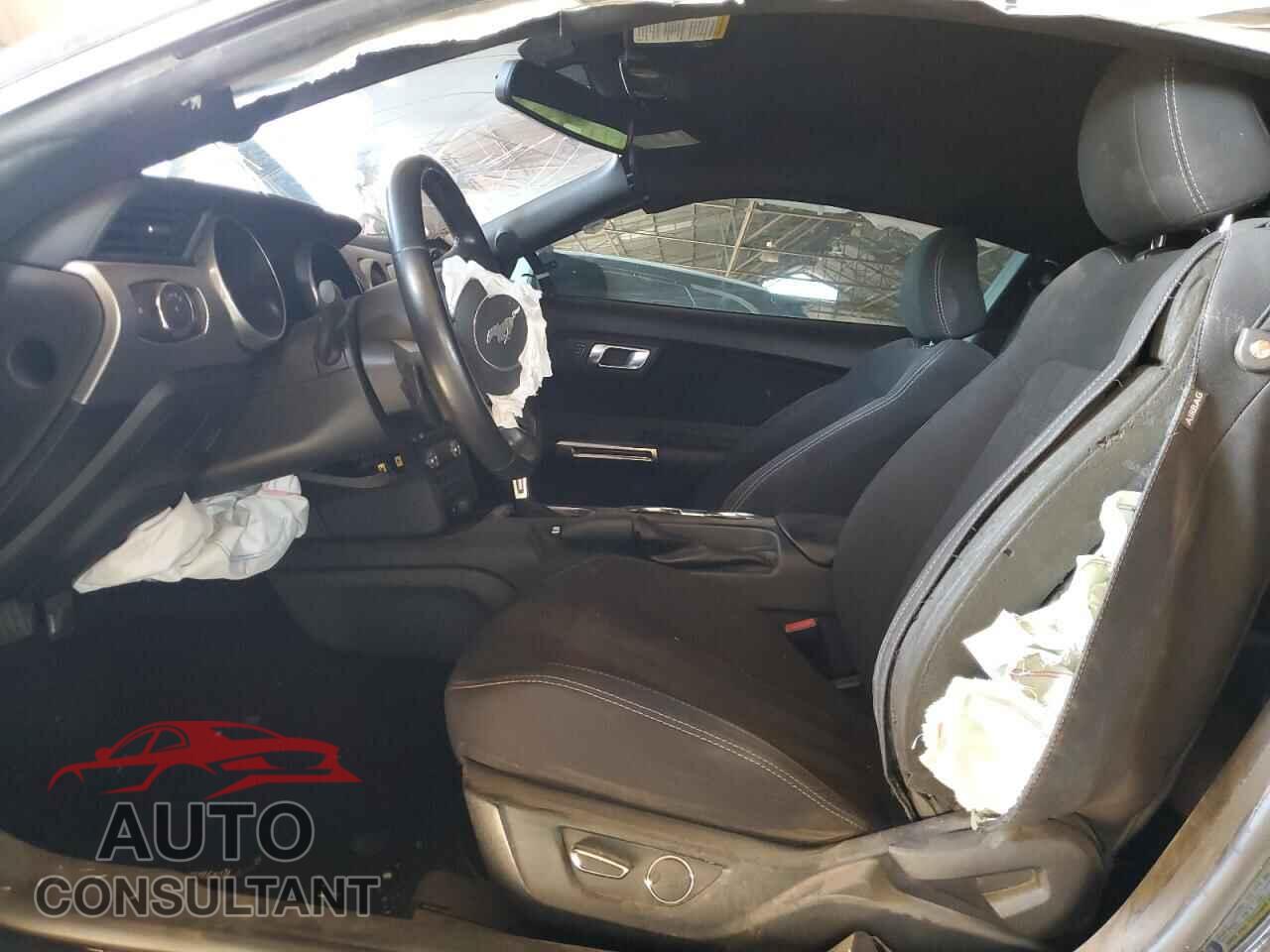 FORD MUSTANG 2019 - 1FA6P8CF8K5117762