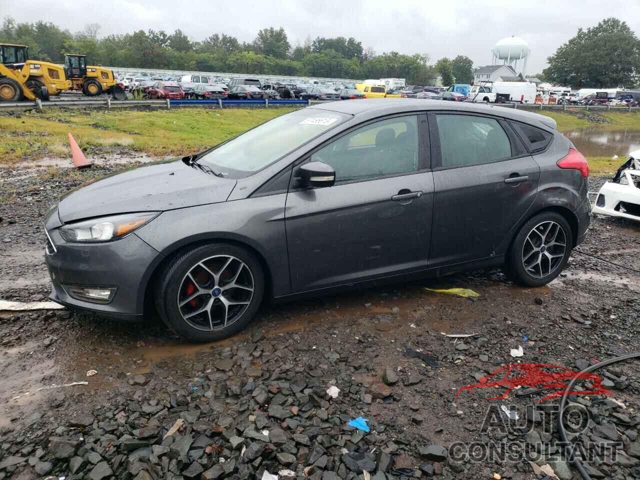 FORD FOCUS 2017 - 1FADP3M28HL201025