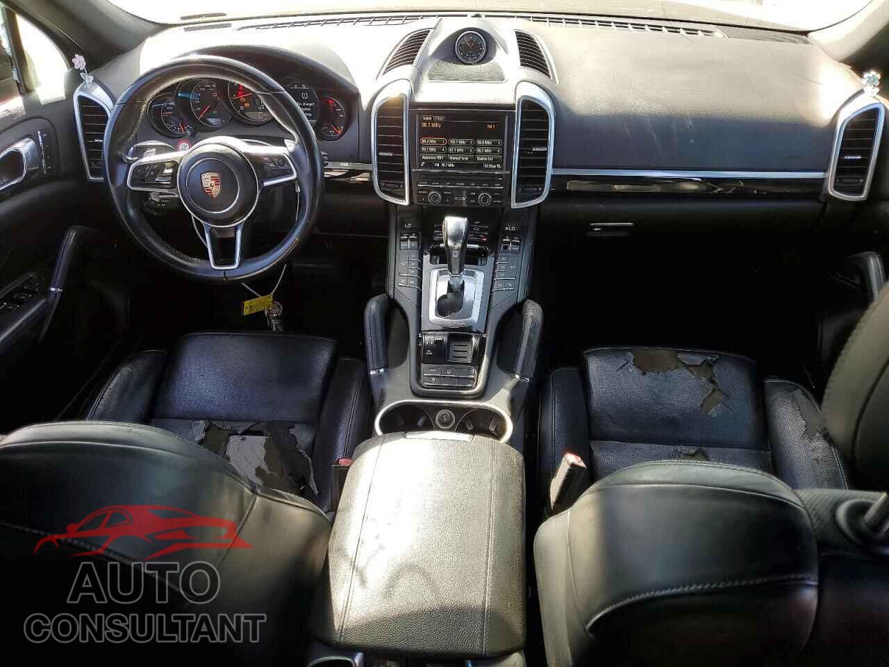 PORSCHE CAYENNE 2016 - WP1AA2A26GLA01920