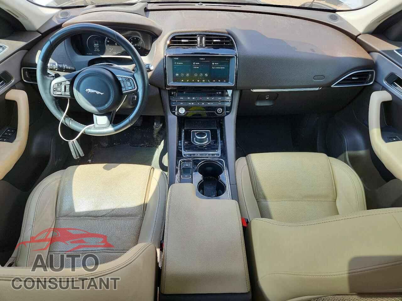 JAGUAR F-PACE 2017 - SADCK2BV6HA085660