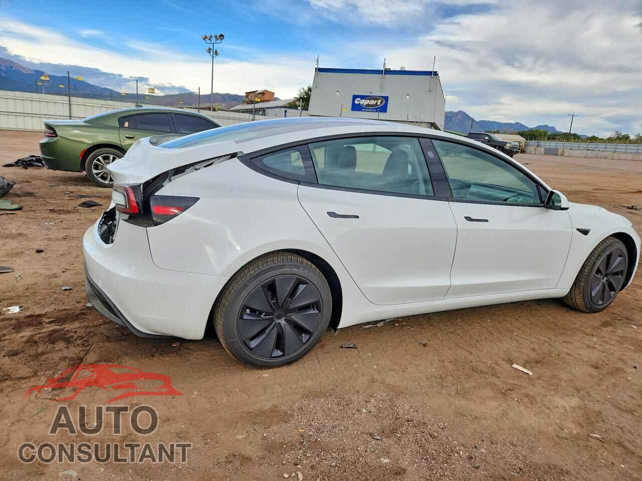 TESLA MODEL 3 2026 - 5YJ3E1EB3TF219619